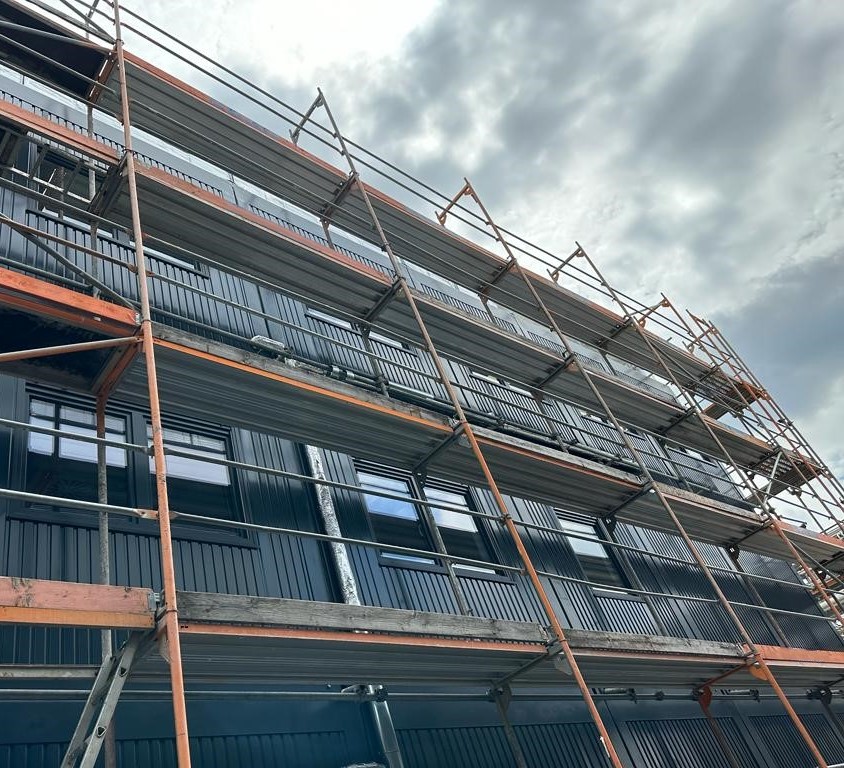 Mehrgeschossiges Pharmalabor