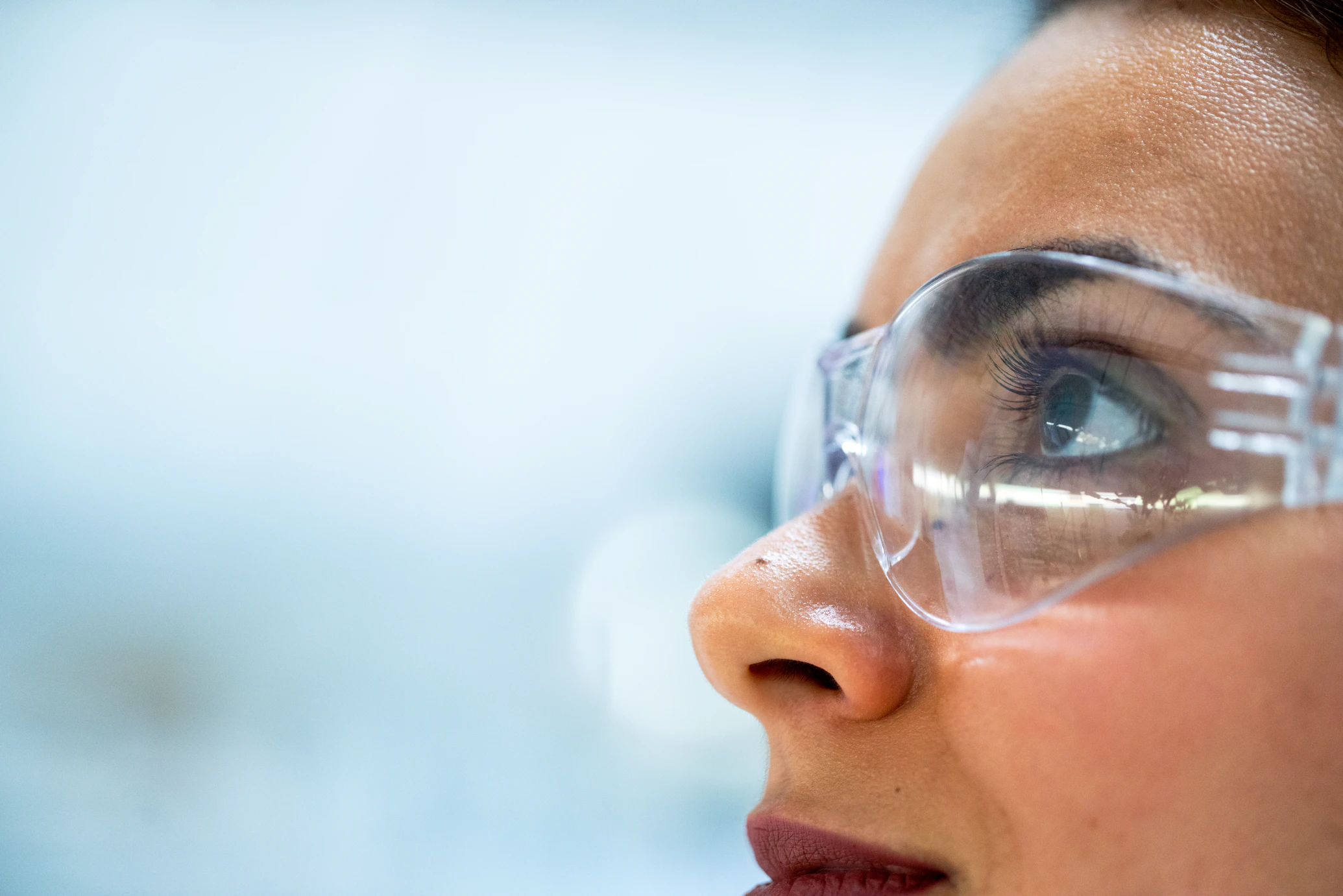 GMP-Reinraum im Container: Pharmazeutische Produktion auf kleinstem Raum